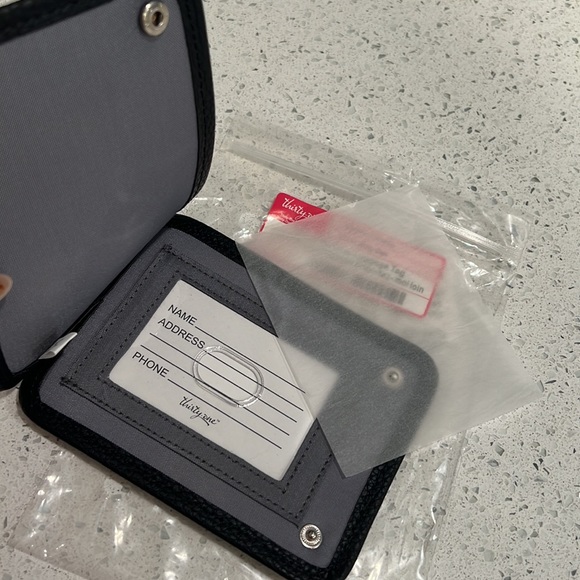 Carry me Away Luggage tag - Picture 2 of 3